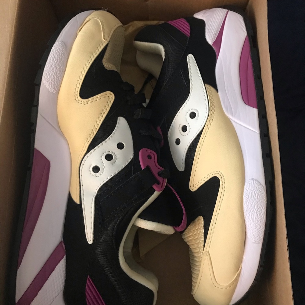 Saucony Grid 900